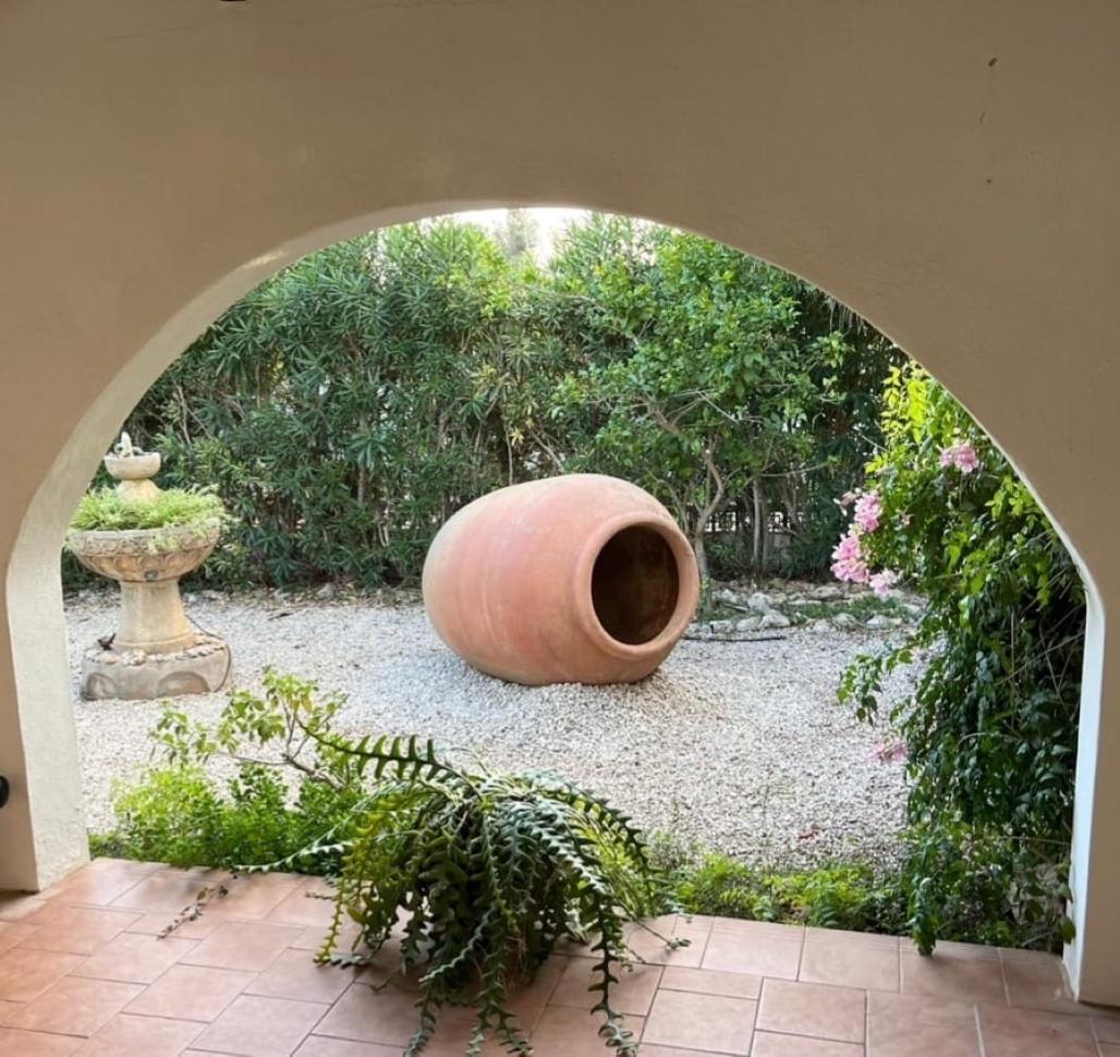 Villa Cecylia Es Canutells Εξωτερικό φωτογραφία